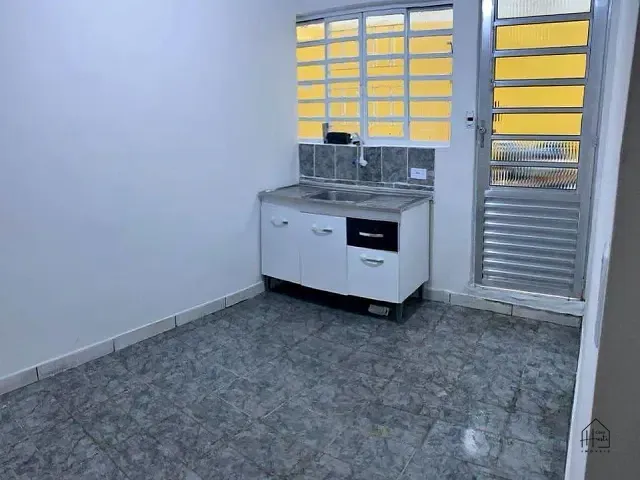 Casa 1 quarto e 1 banheiro, para alugar, no bairro Jardim Araruama em Cotia