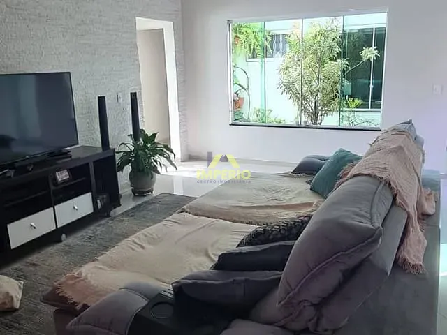 Casa com 360m² 3 quartos e 2 banheiros, à venda, no bairro Residencial Porto Seguro em Salto