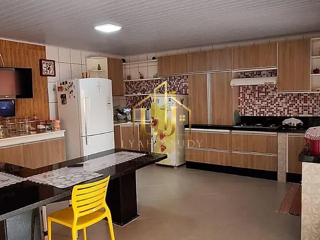 Casa com 360m² 4 quartos e 3 banheiros, à venda, no bairro Altos do Coxipó em Cuiabá