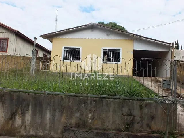 Casa com 390m² 3 quartos e 1 banheiro, à venda ou para alugar, no bairro Jardim São Pedro em Apucarana