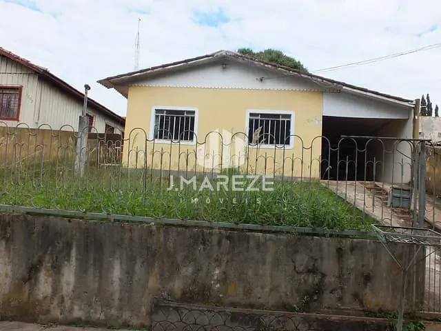 Casa com 390m² 3 quartos e 1 banheiro, à venda ou para alugar, no bairro Jardim São Pedro em Apucarana