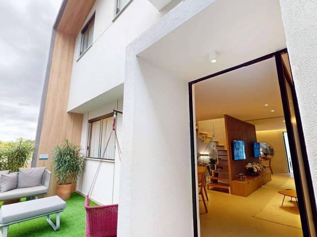 Casa com 81m² 2 quartos e 3 banheiros, à venda, no bairro Vargem Pequena em Rio de Janeiro