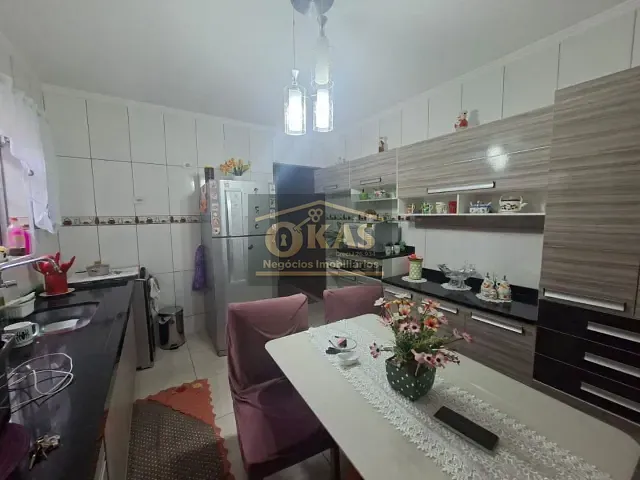 Casa com 250m² 2 quartos e 2 banheiros, à venda, no bairro Jardim Casa Branca em Suzano