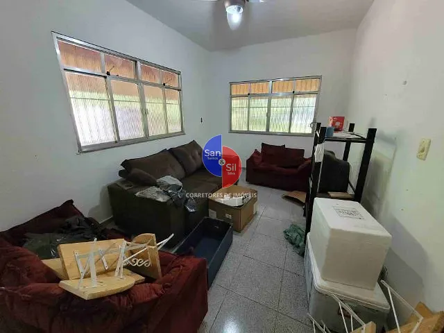 Casa com 925m² 2 quartos e 2 banheiros, à venda, no bairro Baía Branca (Praia de Mauá) em Magé