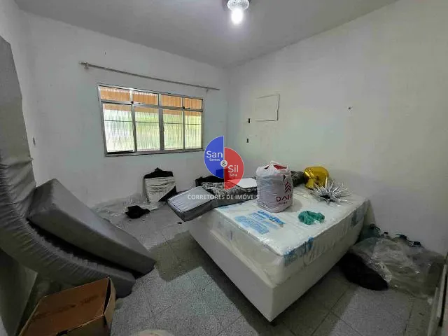Casa com 925m² 2 quartos e 2 banheiros, à venda, no bairro Baía Branca (Praia de Mauá) em Magé