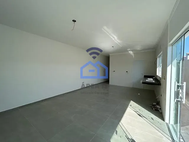Casa com 180m² 3 quartos e 1 banheiro, à venda, no bairro Morro do Algodão em Caraguatatuba
