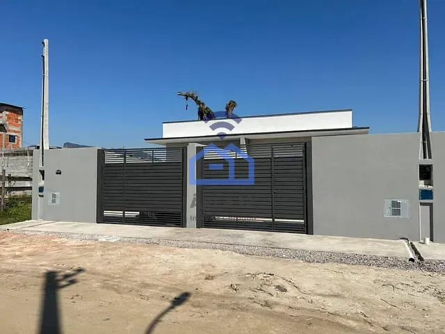 Casa com 180m² 3 quartos e 1 banheiro, à venda, no bairro Morro do Algodão em Caraguatatuba
