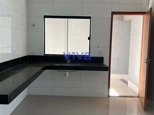 Casa com 203m² 3 quartos e 2 banheiros, à venda, no bairro Setor Colonial Sul em Aparecida de Goiânia