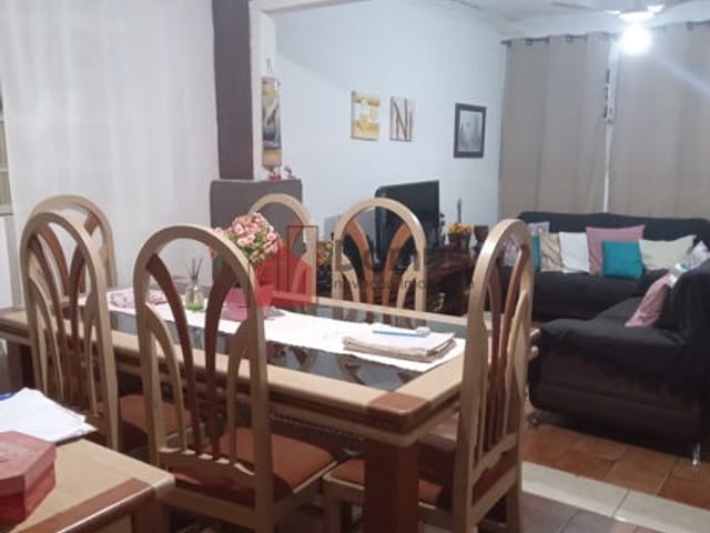 Casa com 300m², à venda, no bairro Residencial Ouro Verde em Pindamonhangaba