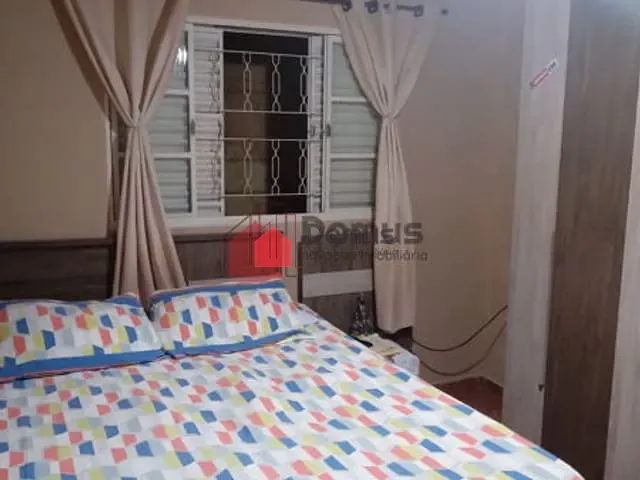 Casa com 300m², à venda, no bairro Residencial Ouro Verde em Pindamonhangaba