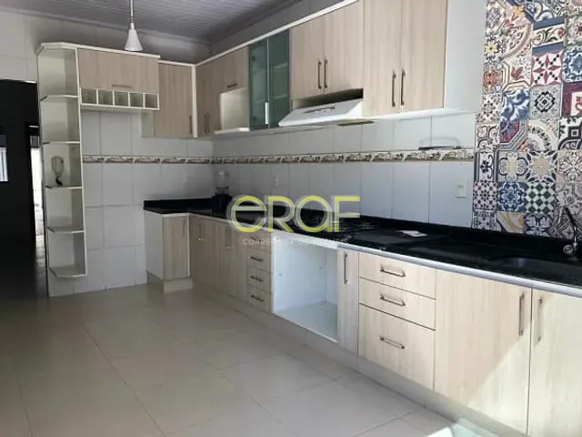 Casa 3 quartos e 1 banheiro, à venda, no bairro Parque da Colina I em Formosa