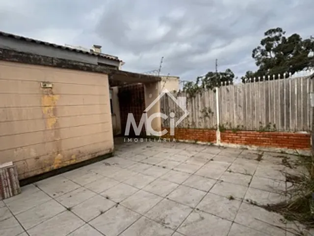 Casa 3 quartos e 2 banheiros, à venda, no bairro Areal em Pelotas