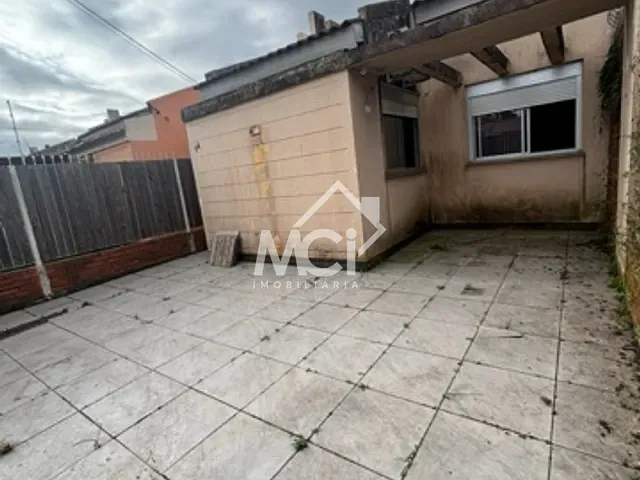 Casa 3 quartos e 2 banheiros, à venda, no bairro Areal em Pelotas