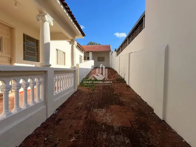 Casa 6 quartos e 1 banheiro, para alugar, no bairro Centro em Pederneiras