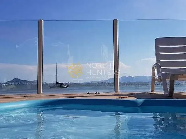 Casa com 778m² 6 quartos e 7 banheiros, à venda, no bairro Sambaqui em Florianópolis