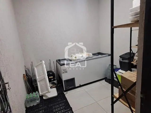 Casa com 400m², para alugar, no bairro Jardim São Francisco de Assis em São Paulo