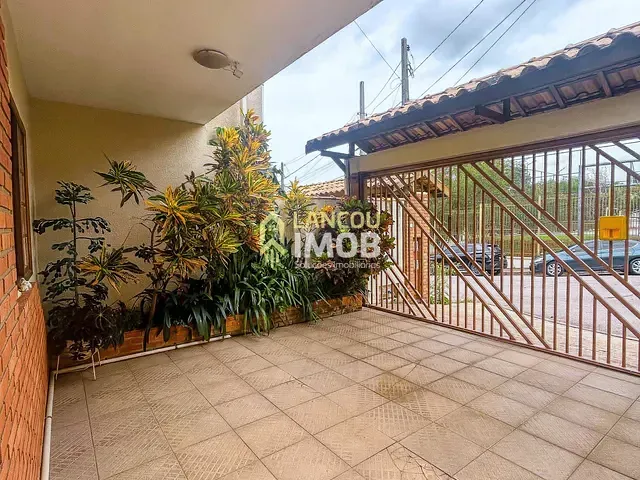 Casa 3 quartos e 4 banheiros, à venda, no bairro Jardim Ermida II em Jundiaí