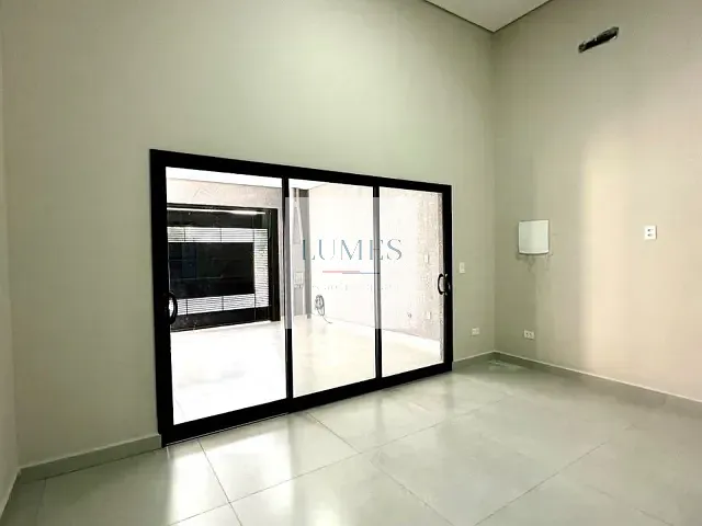 Casa 3 quartos e 1 banheiro, à venda, no bairro Jardim São Camilo em Santa Bárbara D'Oeste