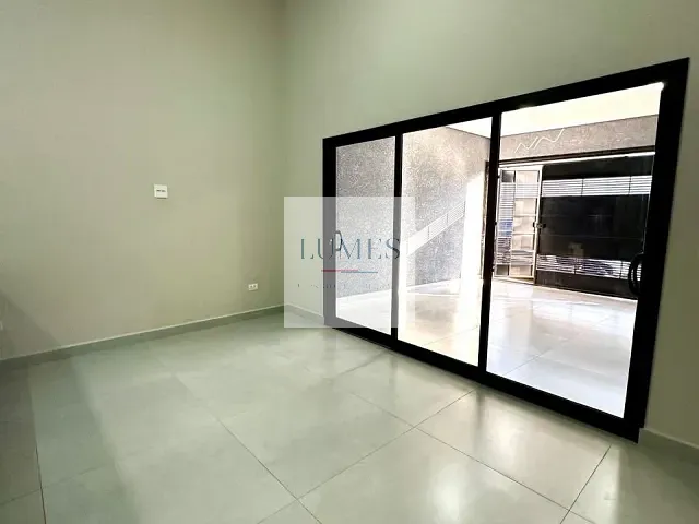 Casa 3 quartos e 1 banheiro, à venda, no bairro Jardim São Camilo em Santa Bárbara D'Oeste