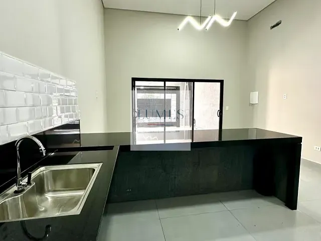 Casa 3 quartos e 1 banheiro, à venda, no bairro Jardim São Camilo em Santa Bárbara D'Oeste