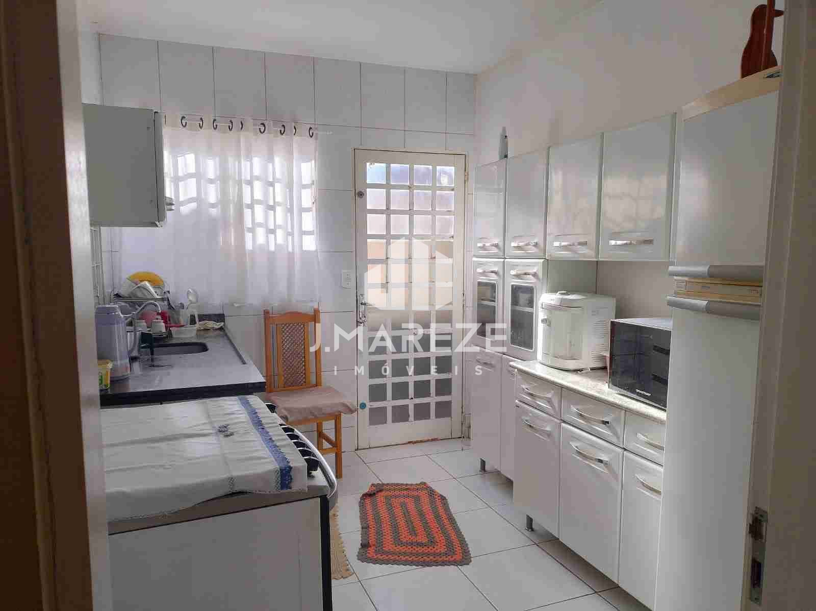 Casa à venda com 3 quartos, 90m² - Foto 6