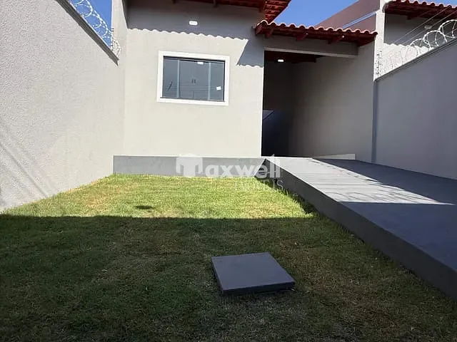 Casa com 180m² 3 quartos e 2 banheiros, à venda, no bairro Residencial Village Garavelo - 2ª Etapa em Aparecida de Goiânia
