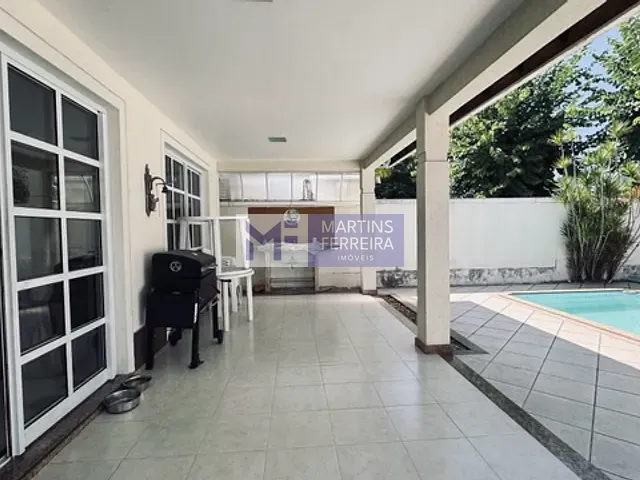 Casa com 350m² 4 quartos e 6 banheiros, à venda, no bairro Recreio dos Bandeirantes em Avenida das Américas