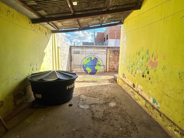 Casa 2 quartos e 1 banheiro, à venda, no bairro Novo Paraíso em Cuiabá