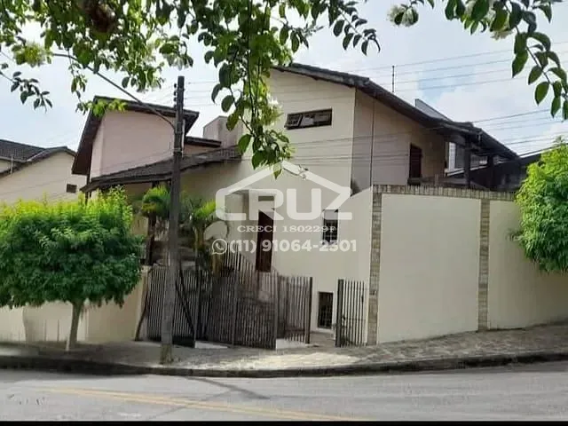 Casa 3 quartos e 4 banheiros, à venda, no bairro Nova Caieiras em Caieiras