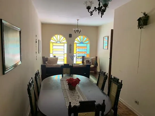 Casa com 194m² 2 quartos e 2 banheiros, à venda, no bairro Parque Industrial em São José dos Campos