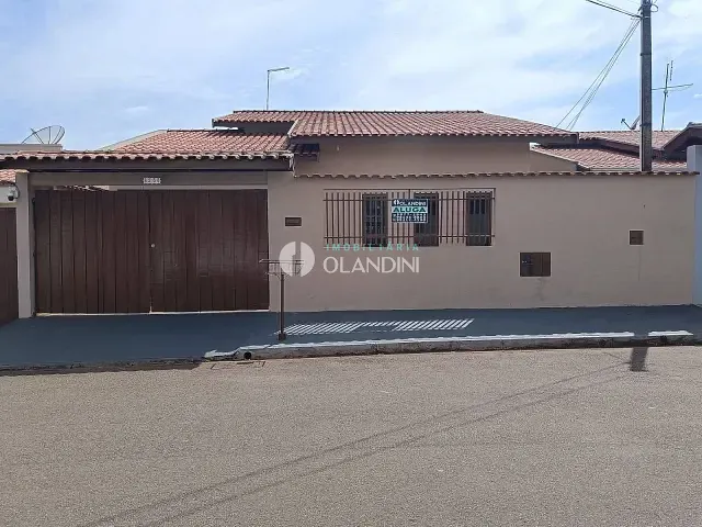Casa com 275m² 3 quartos e 1 banheiro, para alugar, no bairro Jardim Europa em Artur Nogueira