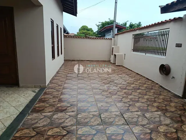 Casa com 275m² 3 quartos e 1 banheiro, para alugar, no bairro Jardim Europa em Artur Nogueira