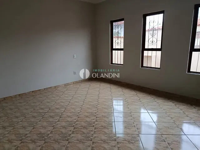 Casa com 275m² 3 quartos e 1 banheiro, para alugar, no bairro Jardim Europa em Artur Nogueira