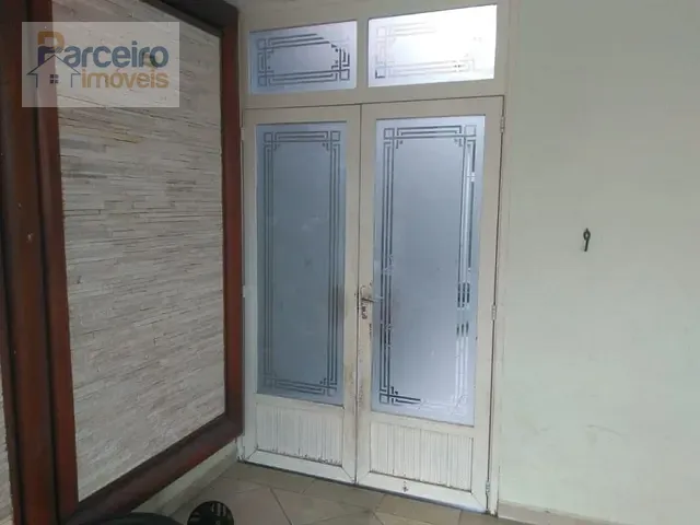 Casa com 500m² 3 quartos e 5 banheiros, à venda, no bairro Vila Carrão em São Paulo