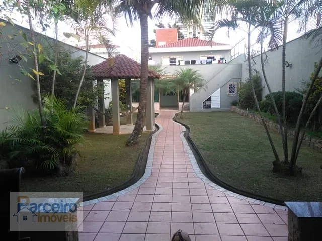 Casa com 500m² 3 quartos e 5 banheiros, à venda, no bairro Vila Carrão em São Paulo