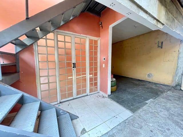 Casa 4 quartos e 2 banheiros, à venda, no bairro Ribeiro de Abreu em Belo Horizonte