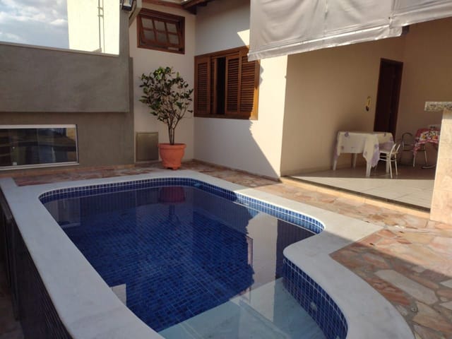 Casa com 281m² 3 quartos e 3 banheiros, à venda ou para alugar, no bairro São Lázaro em São João da Boa Vista