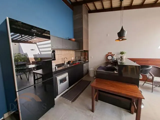 Casa 4 quartos e 3 banheiros, à venda, no bairro Iguaçu em Ipatinga