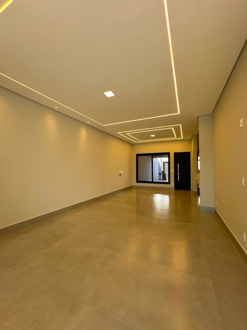 Casa, 3 quartos, 211 m² - Foto 2