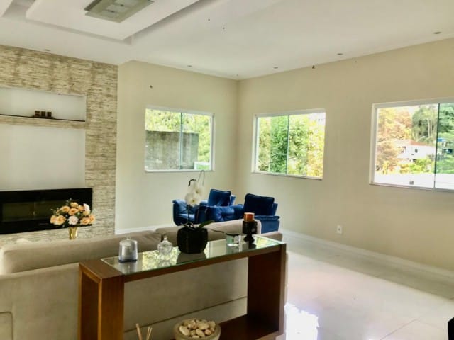 Casa com 760m², à venda, no bairro Quitandinha em Petrópolis