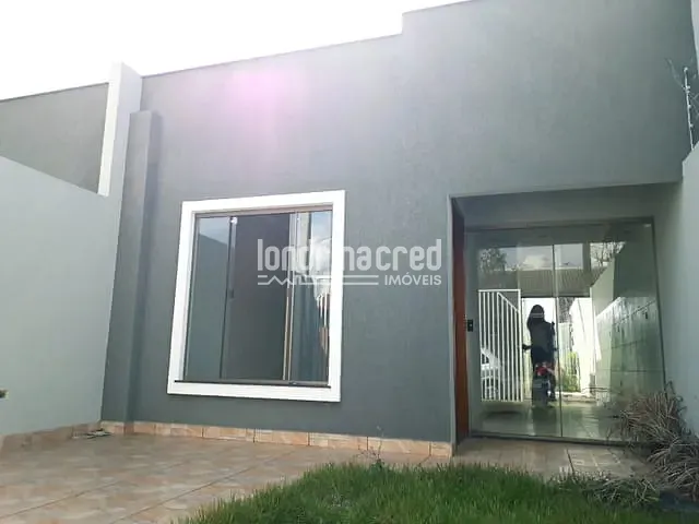 Casa com 160m² 2 quartos e 1 banheiro, à venda, no bairro Parque Residencial João Piza em Londrina