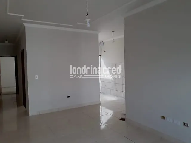 Casa com 160m² 2 quartos e 1 banheiro, à venda, no bairro Parque Residencial João Piza em Londrina