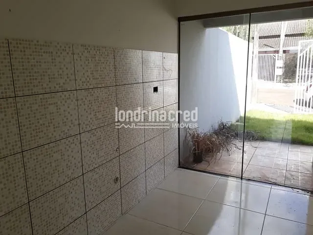 Casa com 160m² 2 quartos e 1 banheiro, à venda, no bairro Parque Residencial João Piza em Londrina
