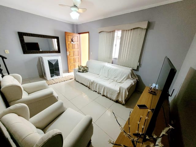 Casa com 74m² 2 quartos e 3 banheiros, à venda, no bairro Vila Valqueire em Rio de Janeiro