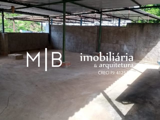 Casa 2 quartos e 1 banheiro, à venda, no bairro LEONARDO em CATAGUASES