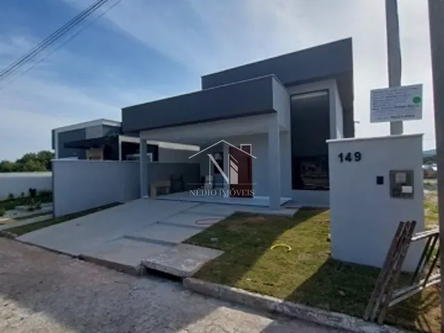 Casa com 240m² 3 quartos e 2 banheiros, à venda, no bairro Ubatiba em Maricá