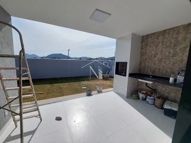 Casa com 240m² 3 quartos e 2 banheiros, à venda, no bairro Ubatiba em Maricá