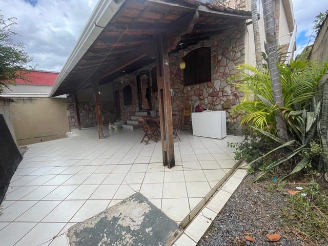 Casa 5 quartos e 4 banheiros, à venda, no bairro Providência em Belo Horizonte
