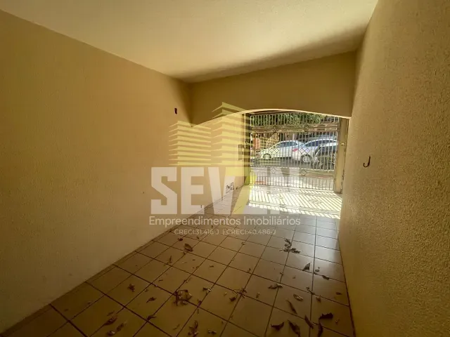 Casa com 300m² 3 quartos e 2 banheiros, à venda, no bairro Vila São João da Boa Vista em Bauru