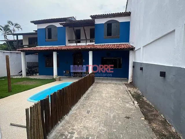 Casa 5 quartos e 4 banheiros, para alugar, no bairro Pontal em Ilhéus